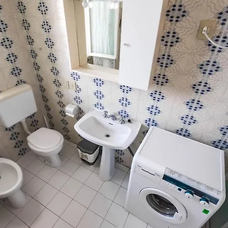 Einzimmerwohnung Im 2 Stock Mit Meerblick, Parkplatz Und Klimaanlage Apartman Lido delle Nazioni